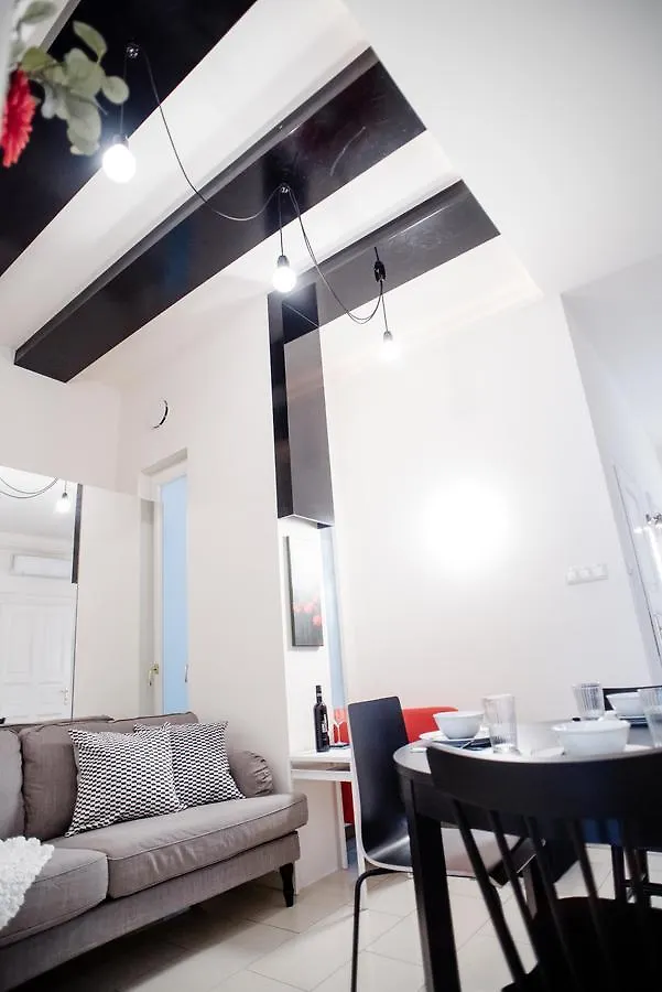 Fine Trees Apartment Budapesta 0*,  Ungaria